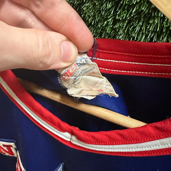 Vintage NHL CCM New York Rangers Spellout Jersey Medium - Picture 3 of 11